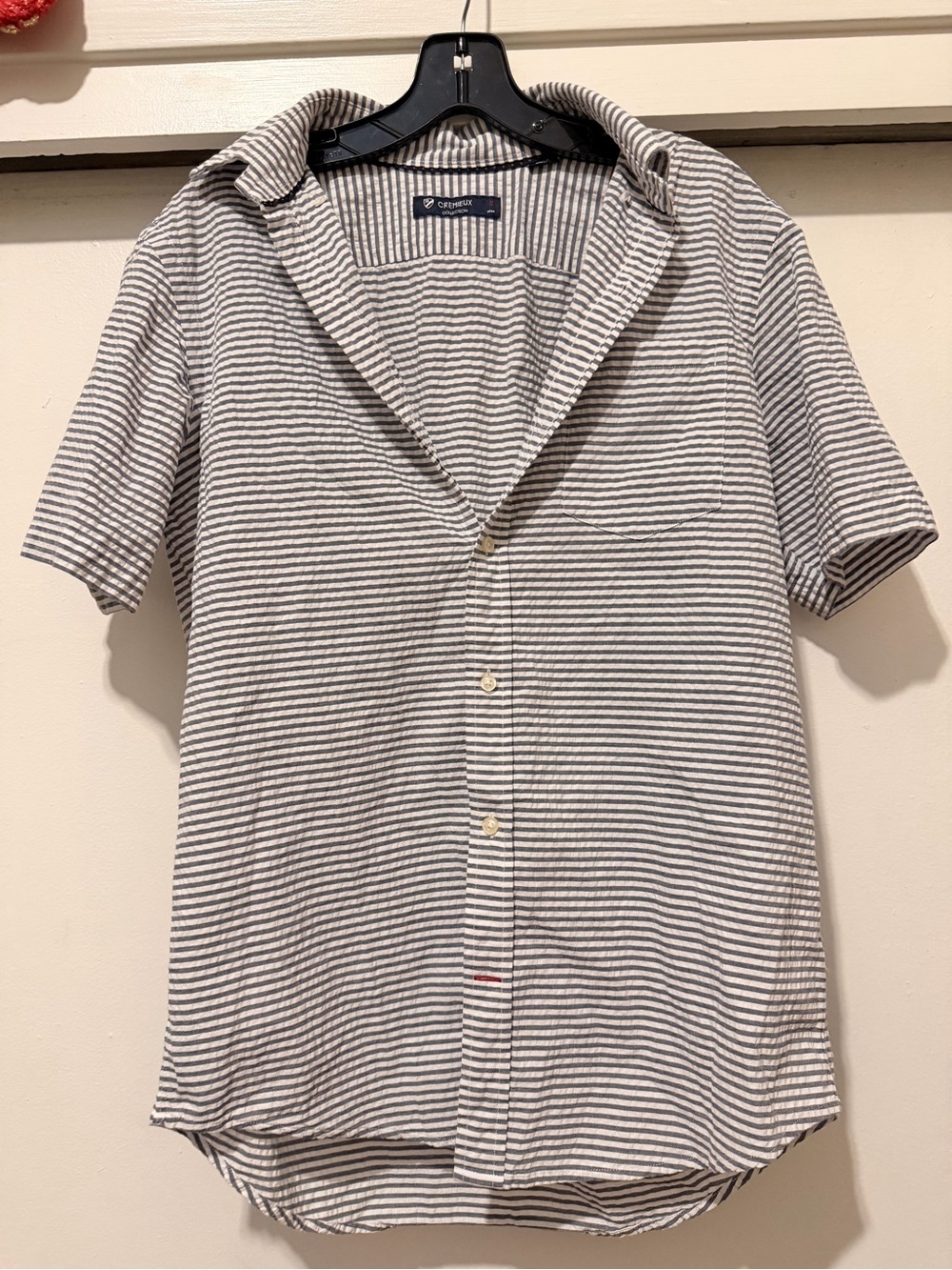 Daniel Cremieux Short-Sleeve Button-Down Shirt in Gray and White Stripes